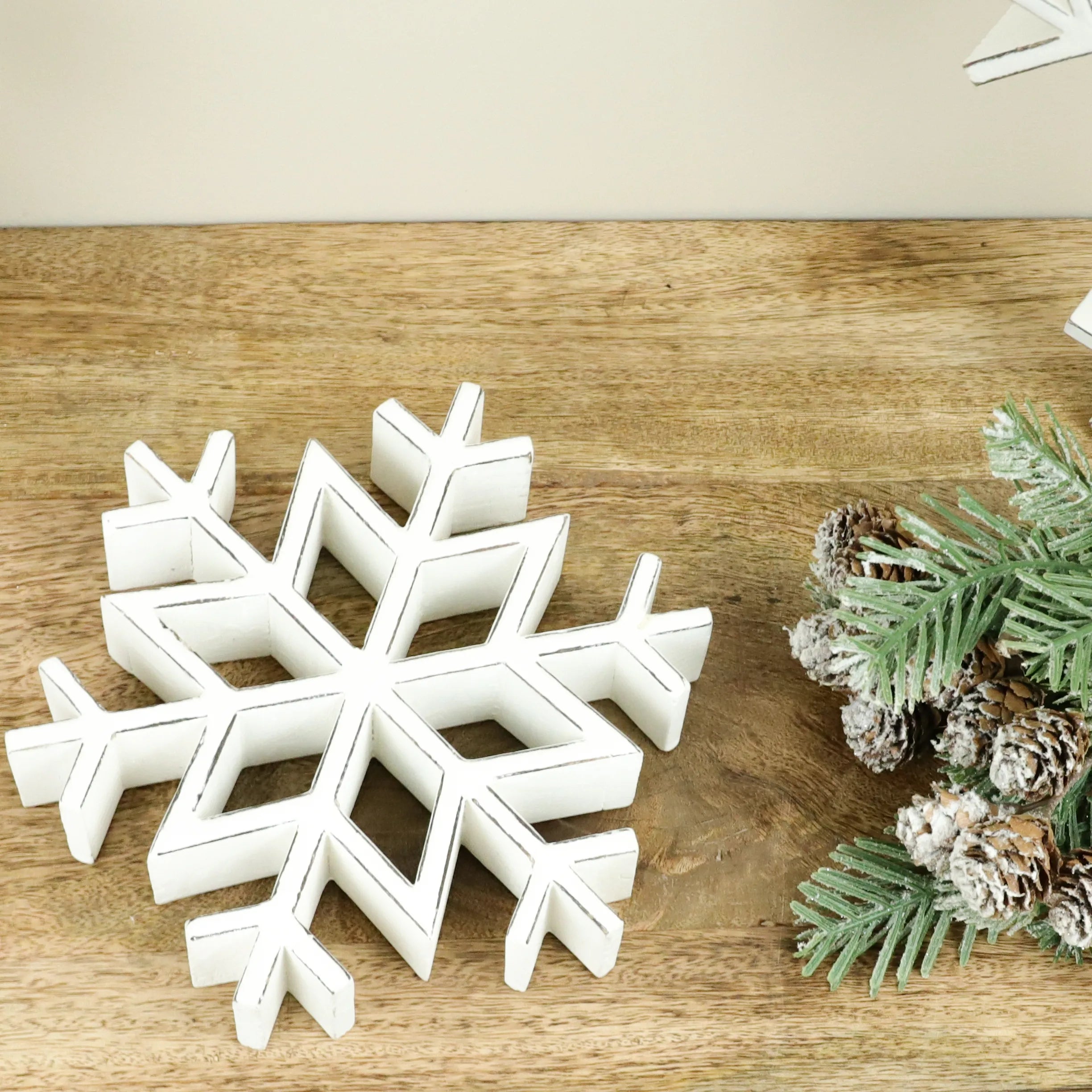 8" White Wash Wood Snowflake