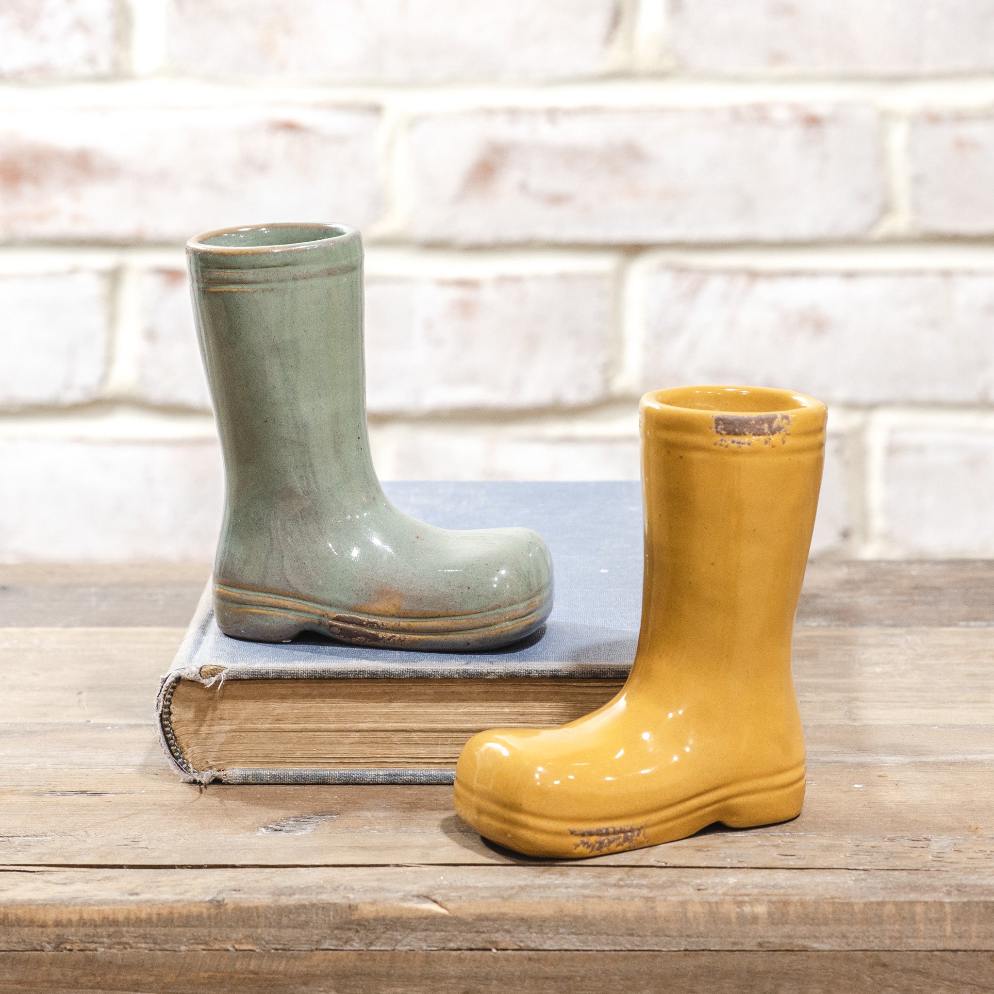 2 Ast Mini Rainboot Planter